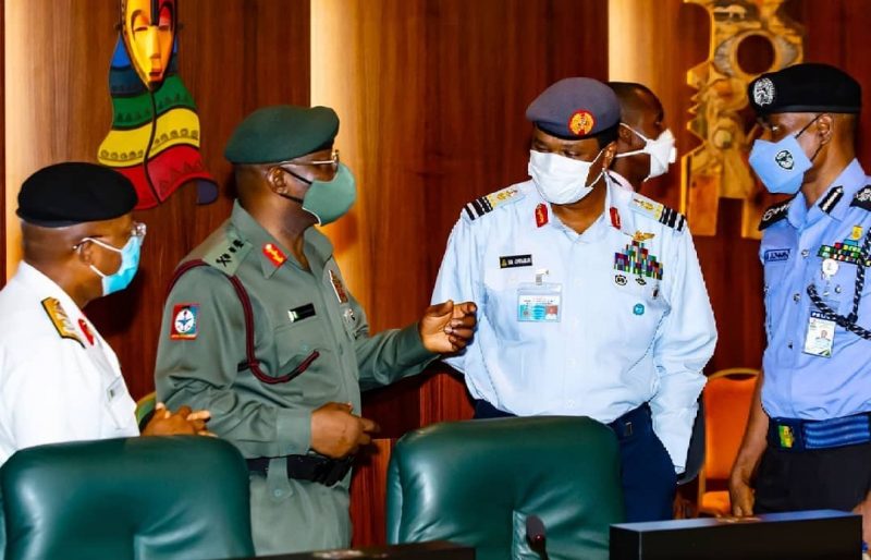 Security chiefs are doing their best: Buhari