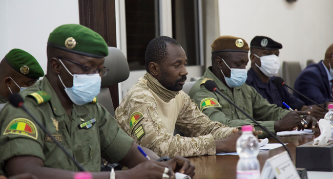 Mali soldiers open talks on power handover