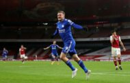 'World-class' Vardy rocks Arsenal as Leicester go fourth