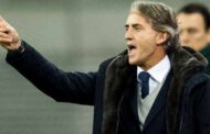 Italy coach Mancini tests positive for COVID-19