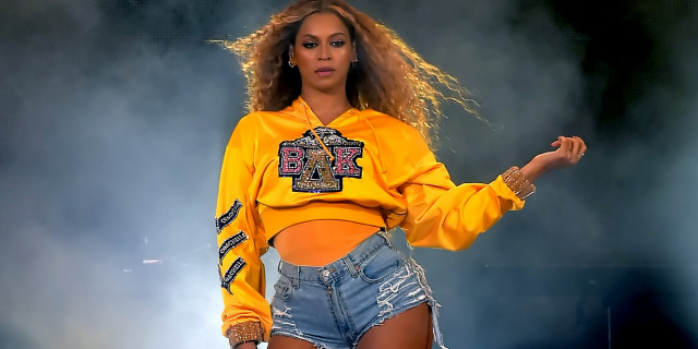 Beyonce donates $500,000 to people facing eviction