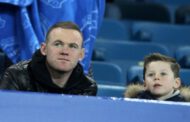 Wayne Rooney's   son Kai signs for Man Utd