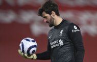 Stunning last-minute goalkeeper goal saves Liverpool's season