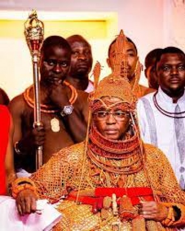 Proposed ‘Sultan of Shuwa Arab in Edo’ succumbs, pledges loyalty to Oba of Benin