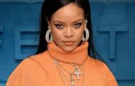Rihanna reacts to becoming a billionaire with the best three-word response
