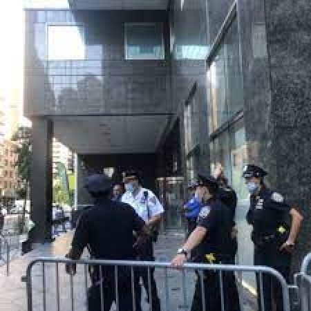 Police take over Nigerian House in New York as anti-Buhari protesters threaten