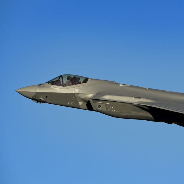 F-35 Pilot: NATO could ‘completely destroy the Russian forces'