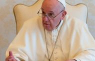 Pope Francis denies resignation rumours