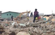 Police, hoodlums demolish 50 Lagos buildings, victims protest